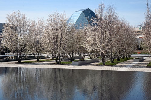 2015525-aga-khan-park