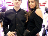 09handm-launch