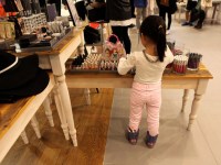 03mila-victoria-at-topshop-yorkdale