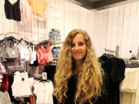 09mila-victoria-at-topshop-yorkdale