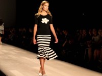 pink-tartan-runway-53