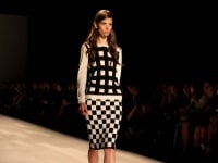 pink-tartan-runway-54
