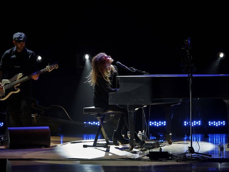 Coeur De Pirate And Bry Webb Live At Massey Hall