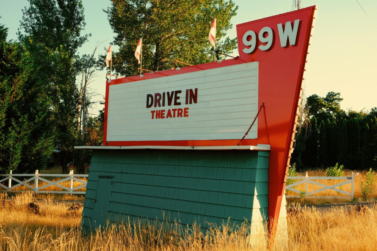 Our Favourite Ontario Drive-In Movie Theatres | SheDoesTheCity